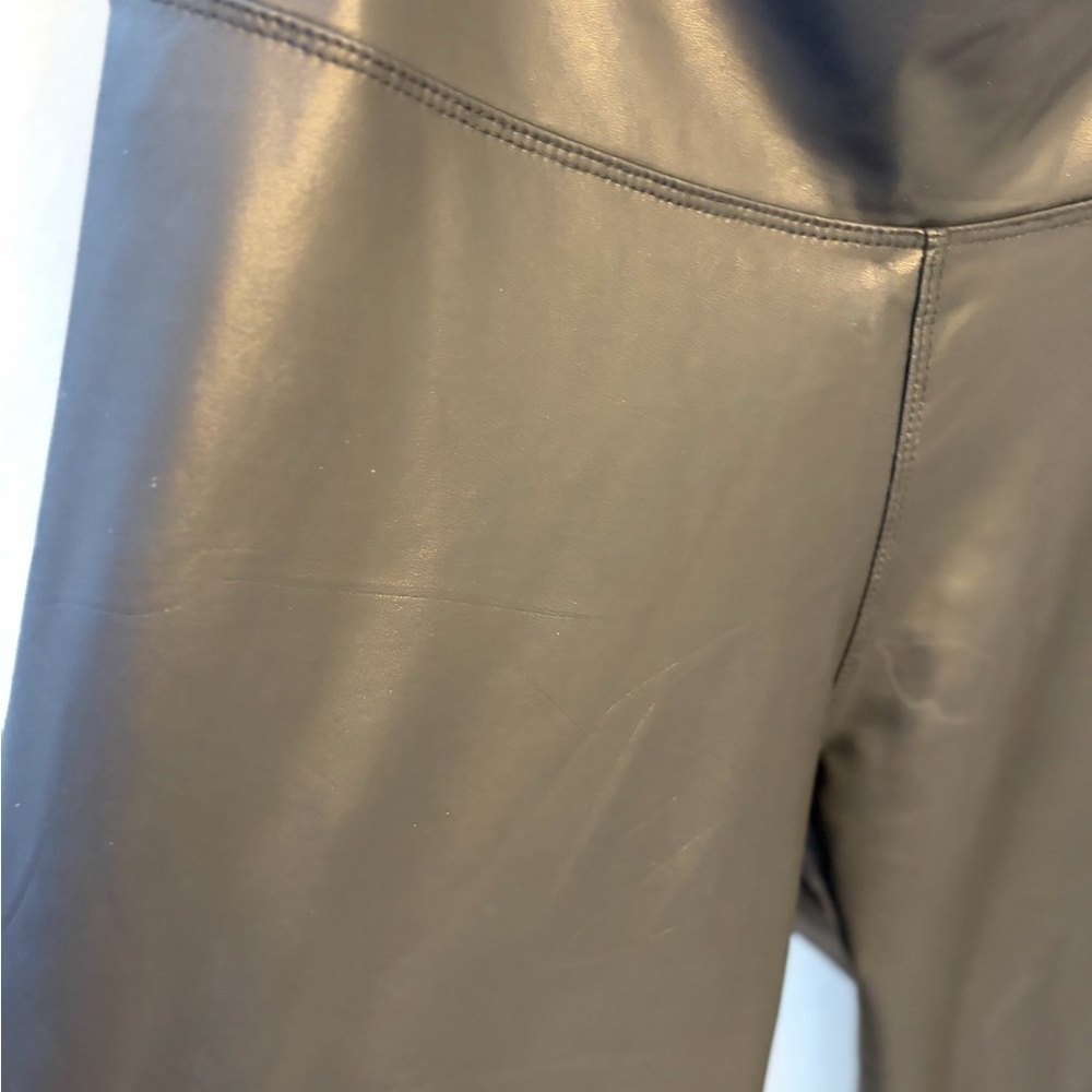 Black Women's xl faux leather high rise leggings - Picture 4 of 8